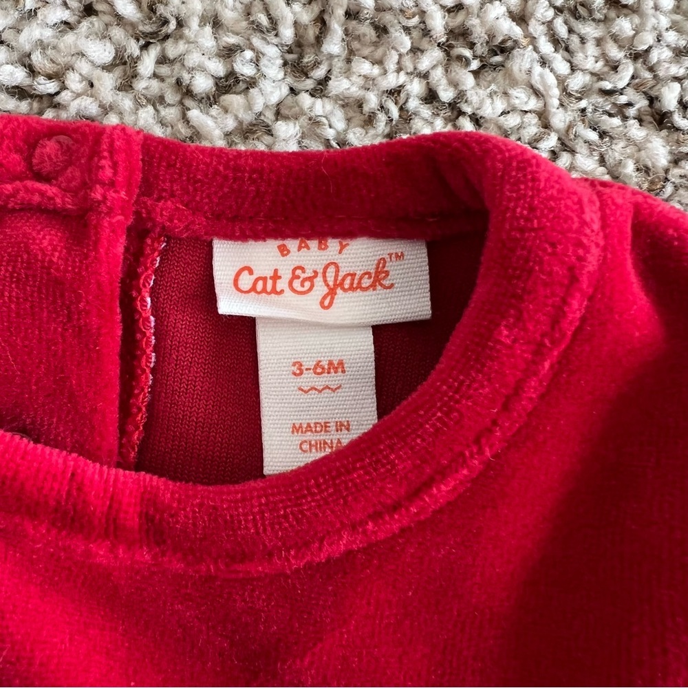 Cat & Jack Red Christmas 2 piece outfit. Size 3-6 months. Top and pants. NWT - Picture 4 of 9